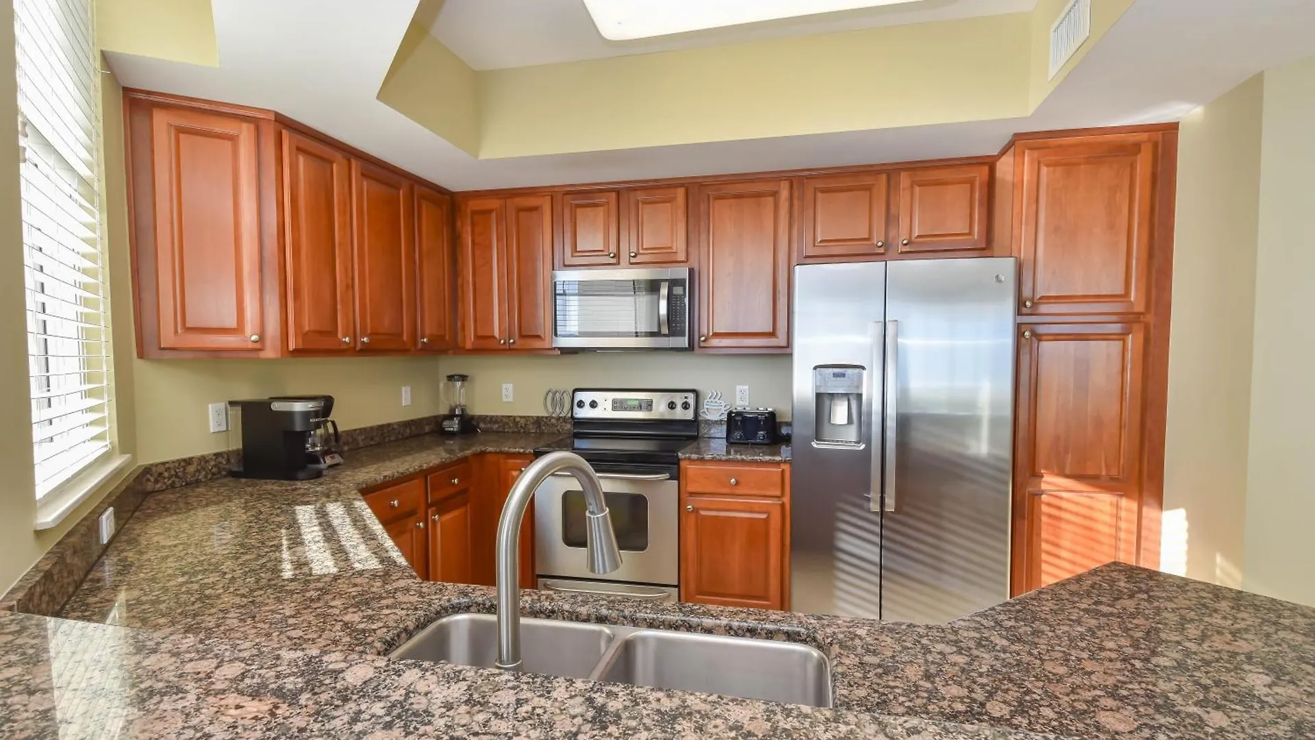 Silver Beach Towers W406 Destin Apartment